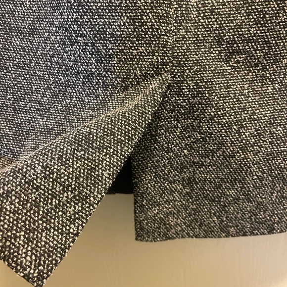 Lane Bryant Gray & Black Pencil Skirt with Pleather inserts. Slit in back. Sz 14 - Picture 4 of 5